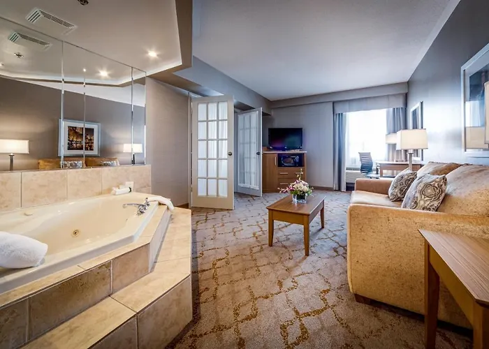 Deluxe King Suite